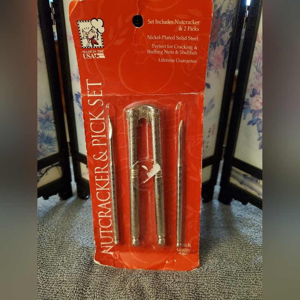 Nutcracker Two Pick Set NIP Made in USA Vintage Pecan Nutcracker